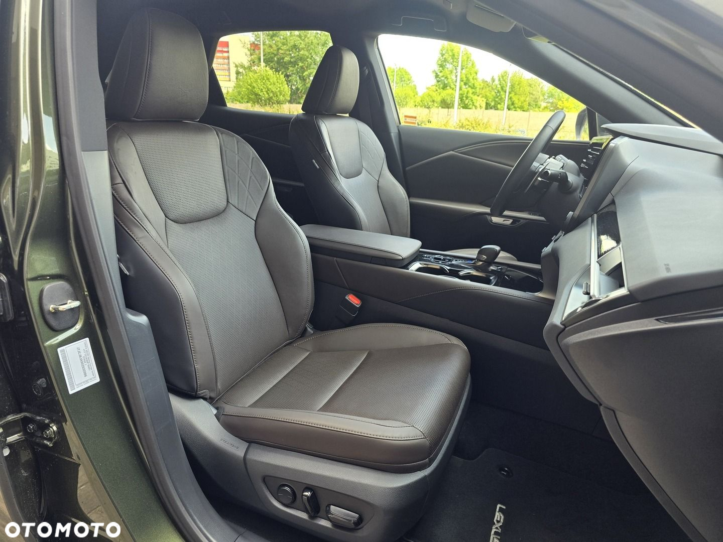 Lexus RX - 18