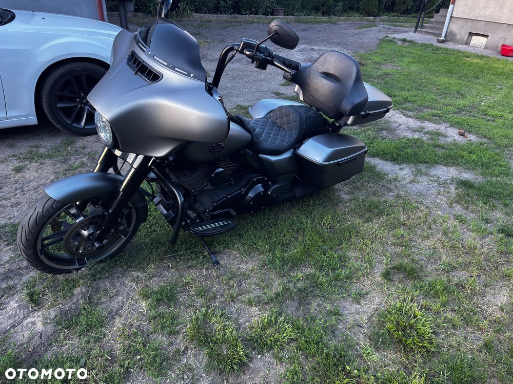 Harley-Davidson FLHXS Special - 27
