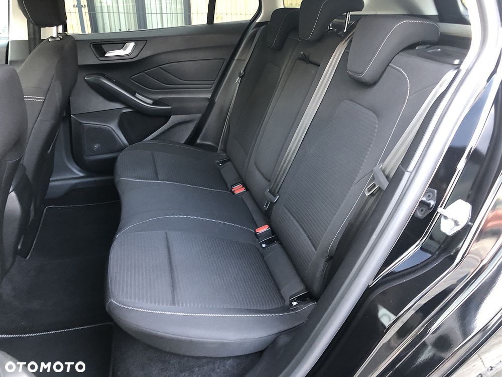 Ford Focus 1.0 EcoBoost mHEV Active Design - 12