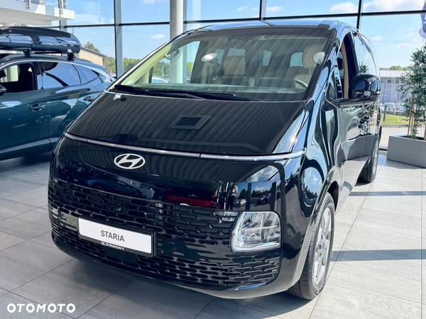 Hyundai Staria 1.6 T-GDI HEV Smart VIP