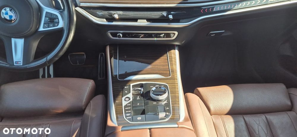 BMW X5 xDrive40i - 16