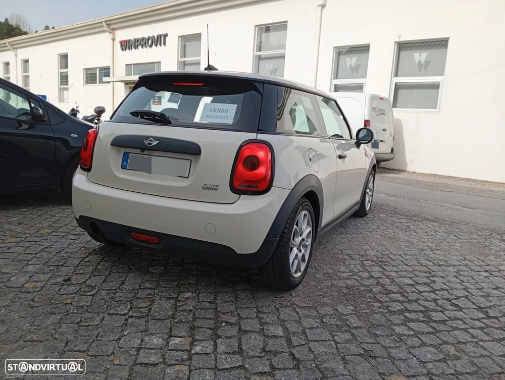 MINI 3 Portas One - 3