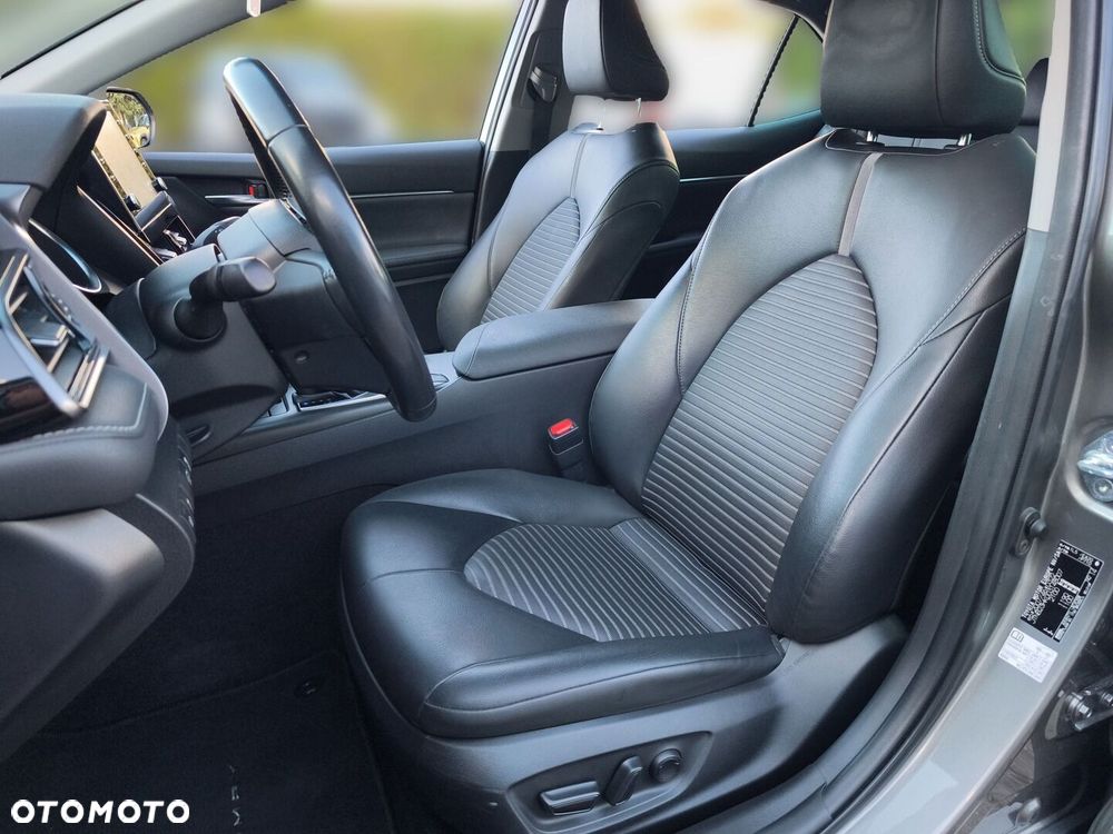 Toyota Camry 2.5 Hybrid Prestige CVT - 17