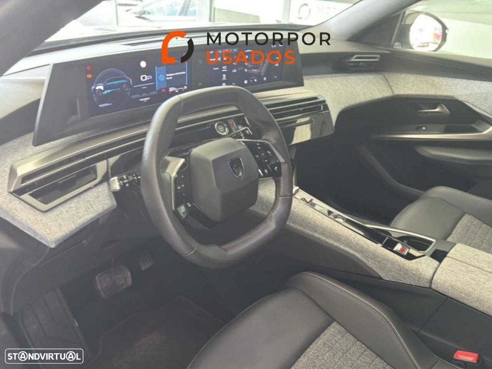 Peugeot 5008 1.2 Hybrid Allure e-DCS6 - 12