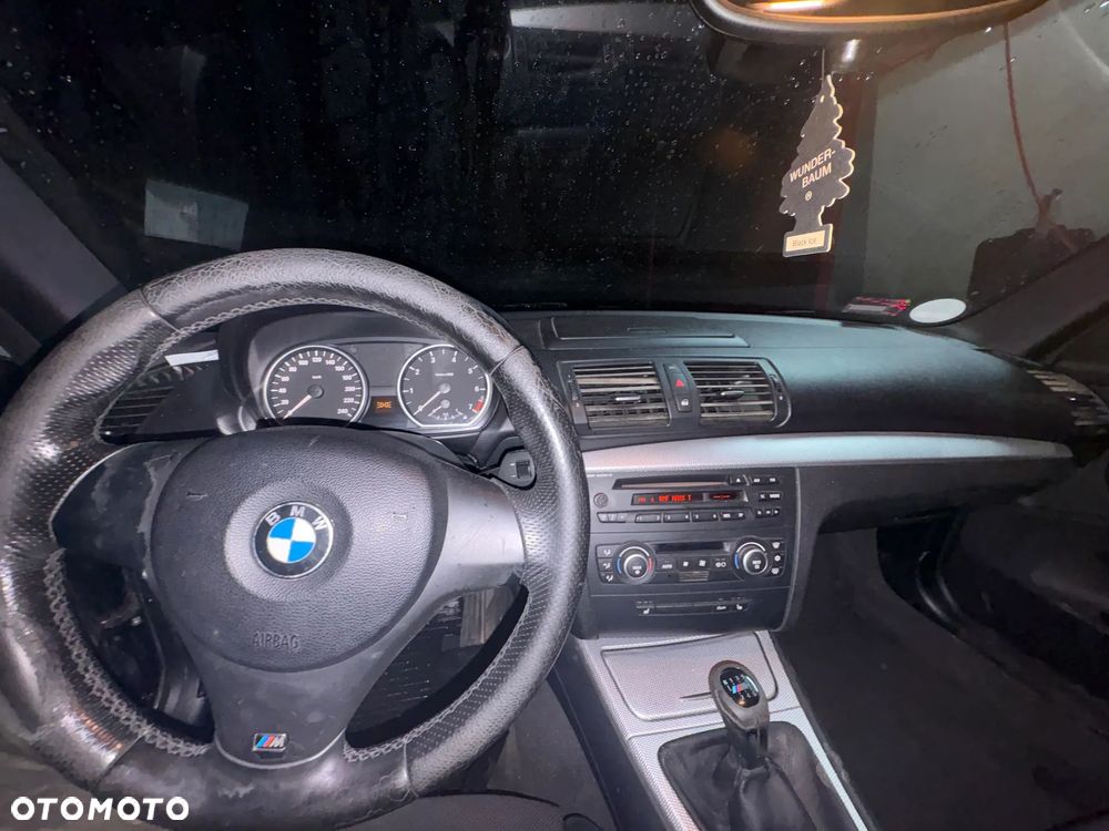 BMW Seria 1 118I 2009 photo 5