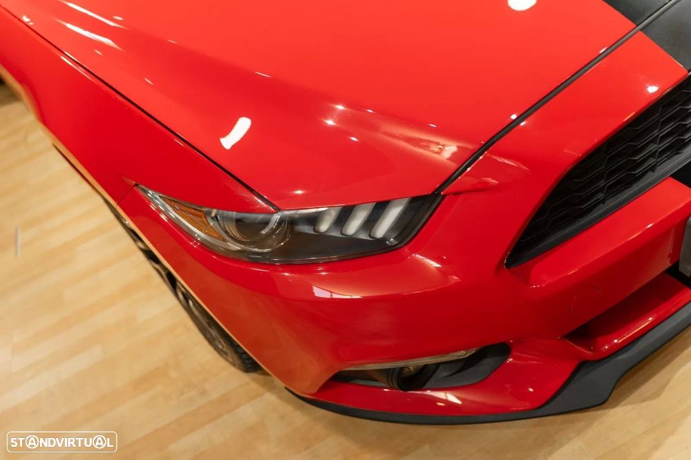 Ford Mustang 2.3 Eco Boost Aut. — fotografia 3