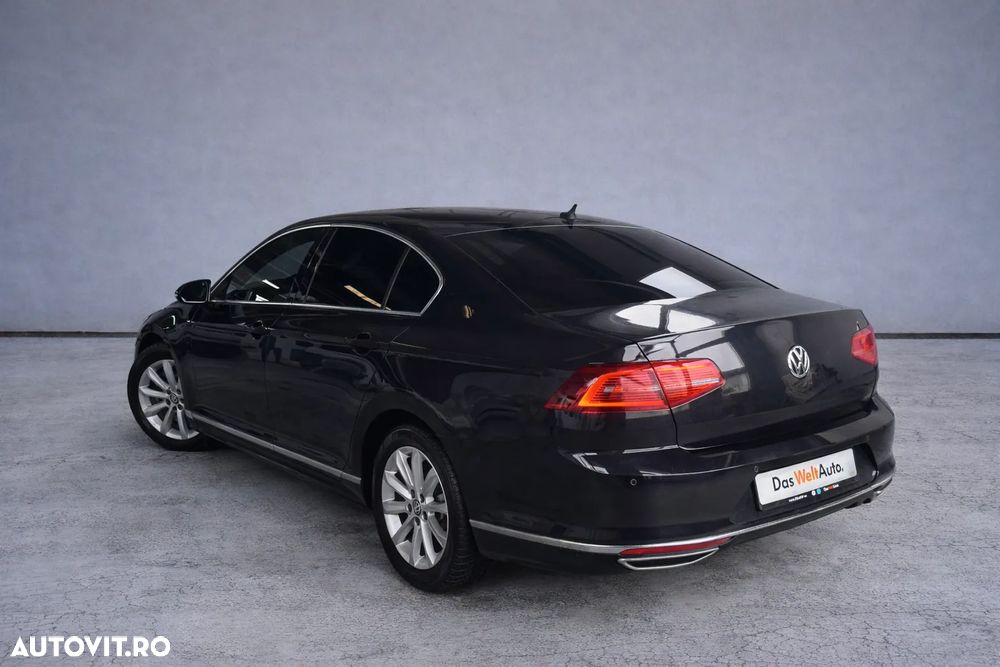 Volkswagen Passat 2.0 TDI DSG 4Motion Highline - 4