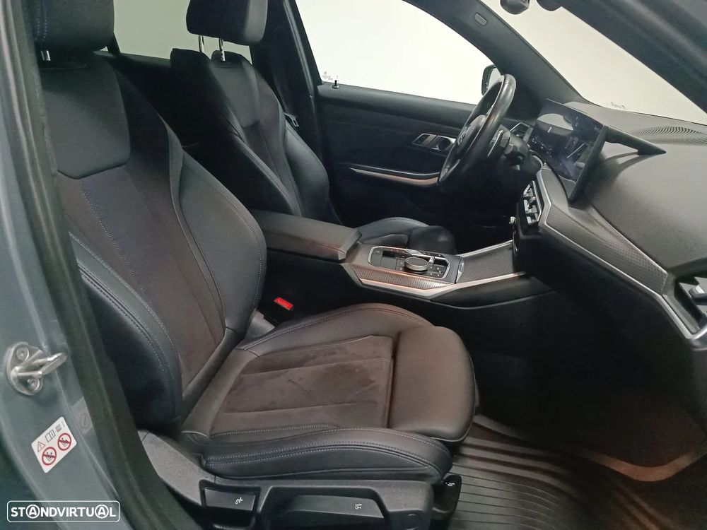 BMW 320 e Pack Desportivo M Auto - 24