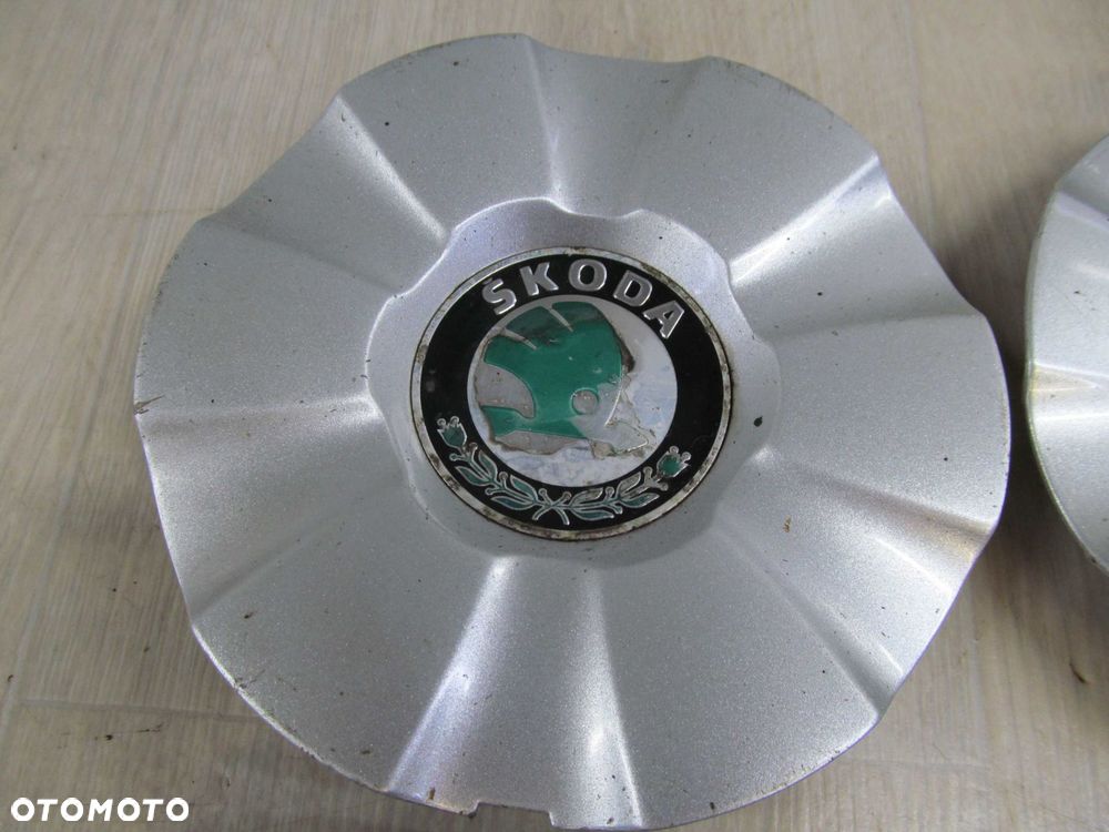 SKODA ORGINALNY DEKIELEK FELGI KAPSEL 1U0601151B - 4