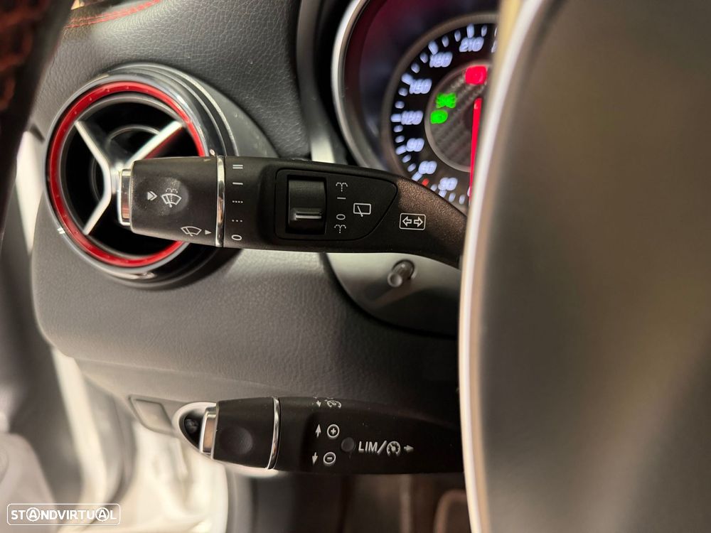 Mercedes-Benz CLA 45 AMG Shooting Brake 4-Matic - 23