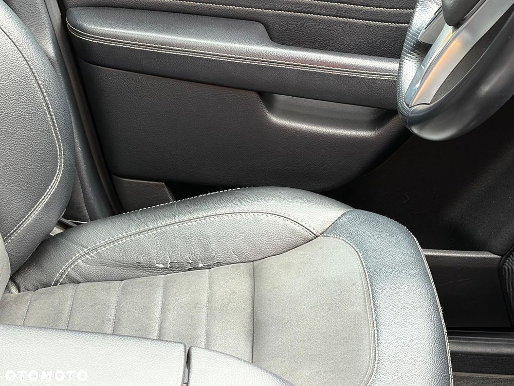 Mercedes-Benz ML 350 BlueTEC 4-Matic - 11