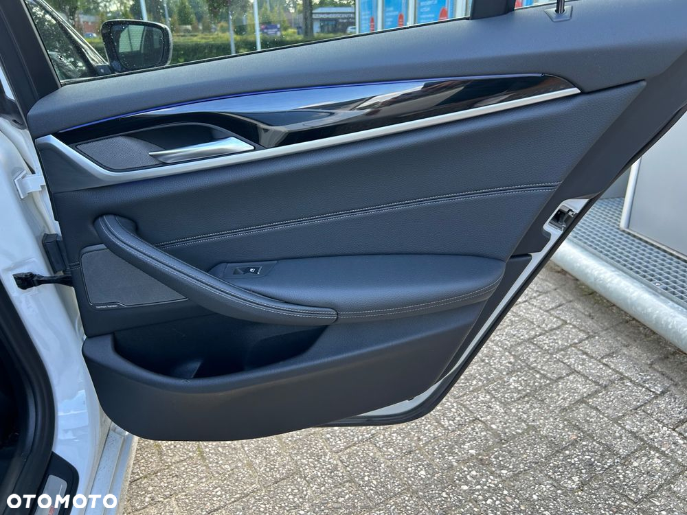 BMW Seria 5 540d xDrive Sport Line sport - 14