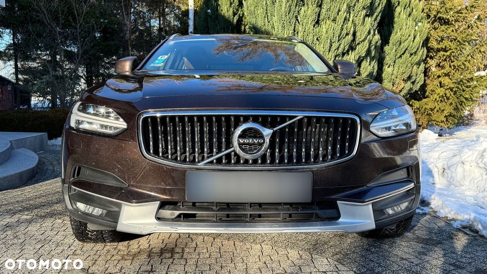 Volvo V90 Cross Country D4 AWD Pro - 13
