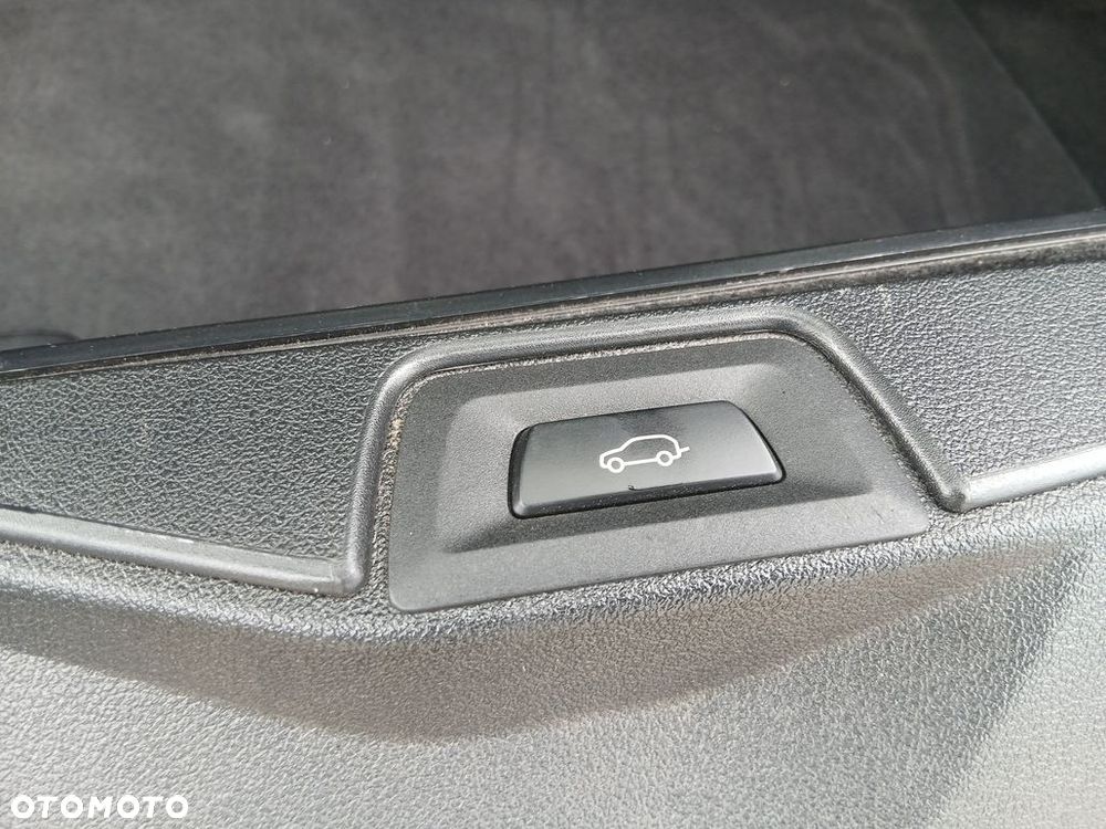 BMW X5 xDrive40d mHEV - 37