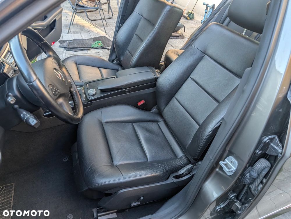 Mercedes-Benz Klasa E 220 CDI BlueEff Avantgarde - 5