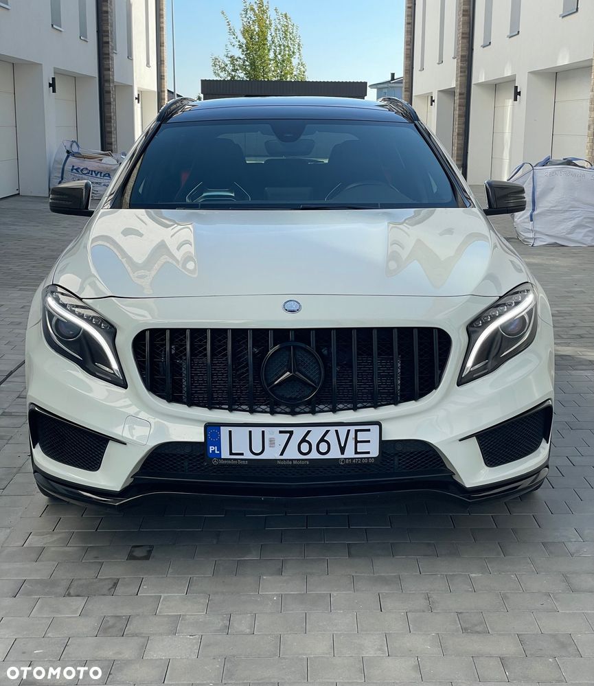 Mercedes-Benz GLA - 1