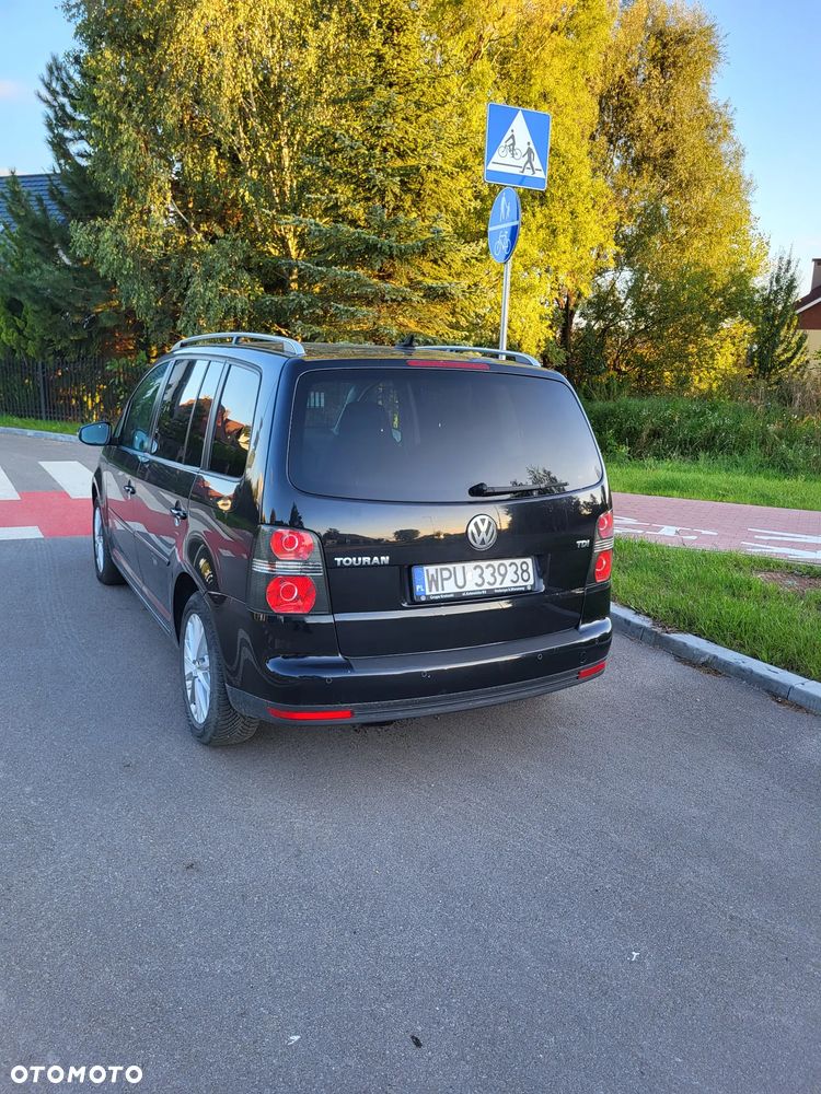 Volkswagen Touran 1.9 TDI Highline - 21