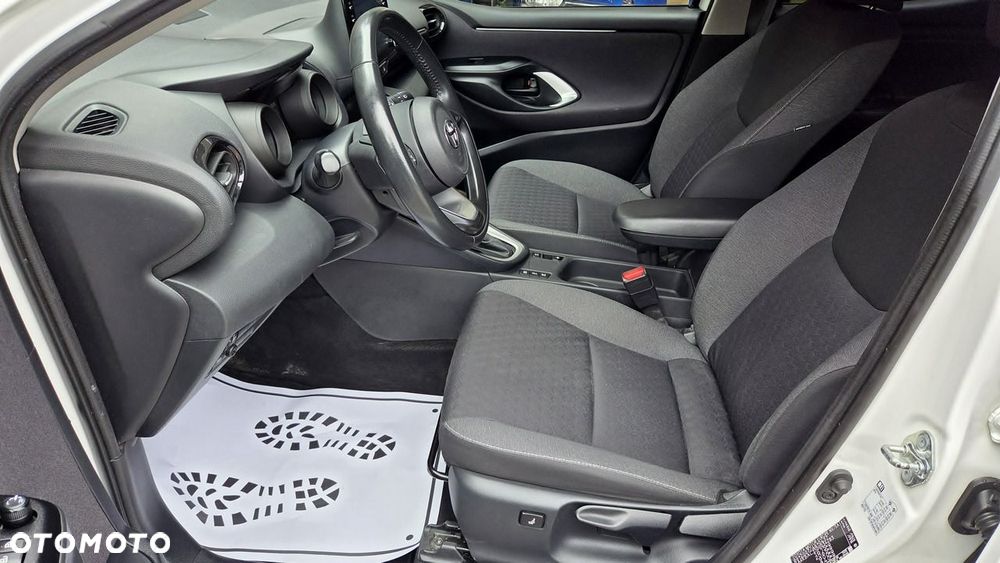 Toyota Yaris 116 1.5 VVT-i Comfort - 14