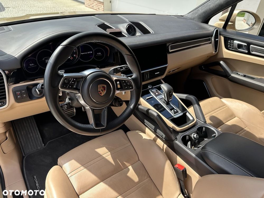 Porsche Cayenne - 3