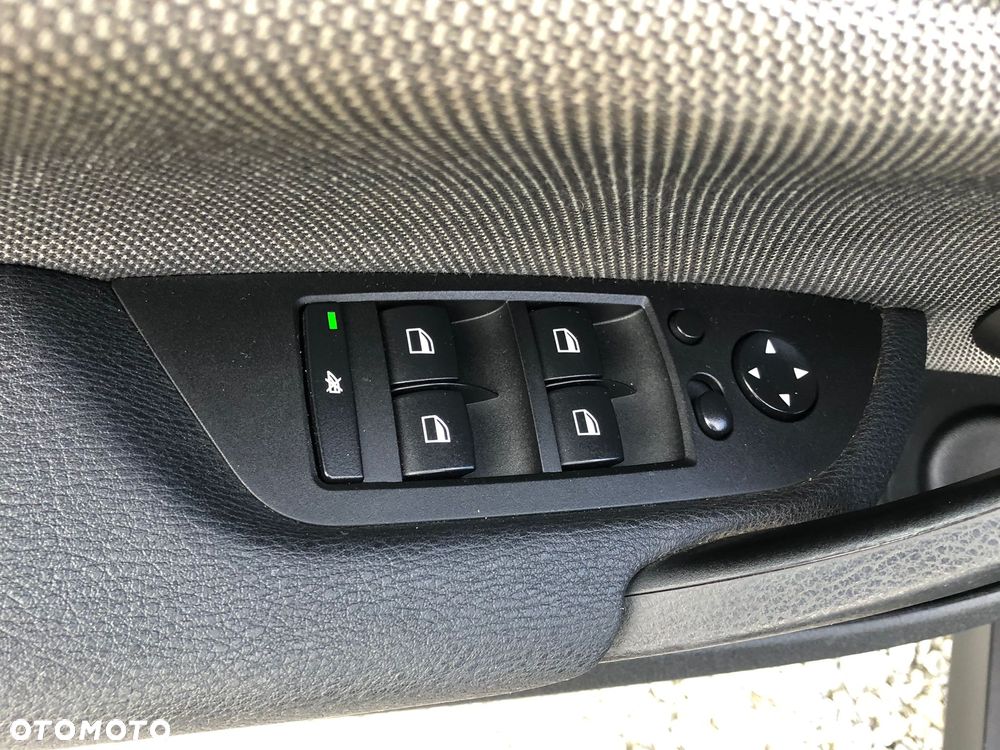 BMW X1 xDrive20d - 22