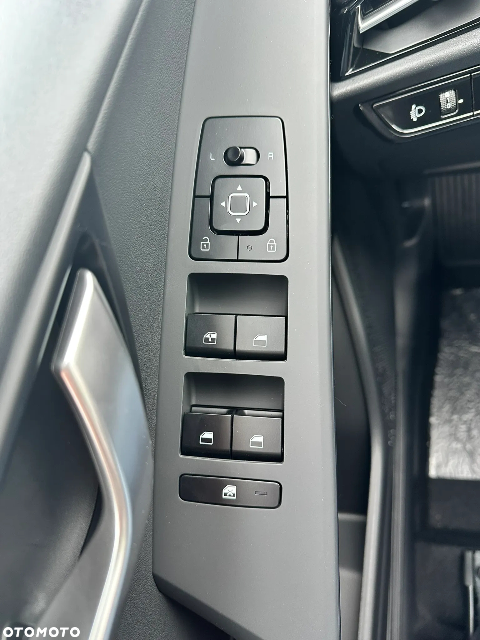 Kia Niro 1.6 GDI Hybrid M - 23