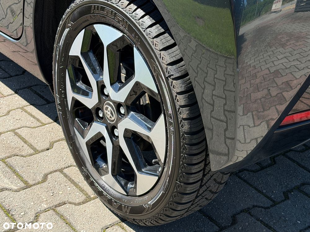 Toyota Aygo x-clusiv - 16
