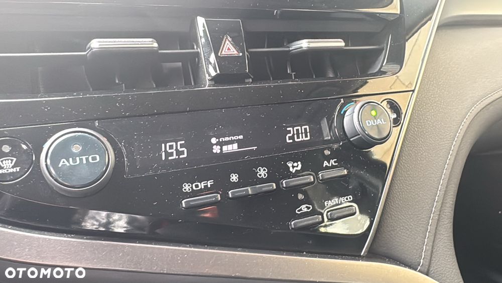 Toyota Camry 2.5 Hybrid Comfort CVT - 15