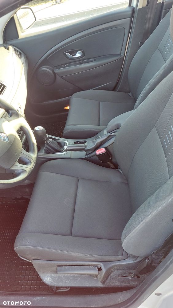 Renault Megane 1.5 dCi Dynamique - 10