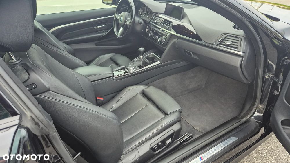 BMW Seria 4 435i xDrive M Sport - 24