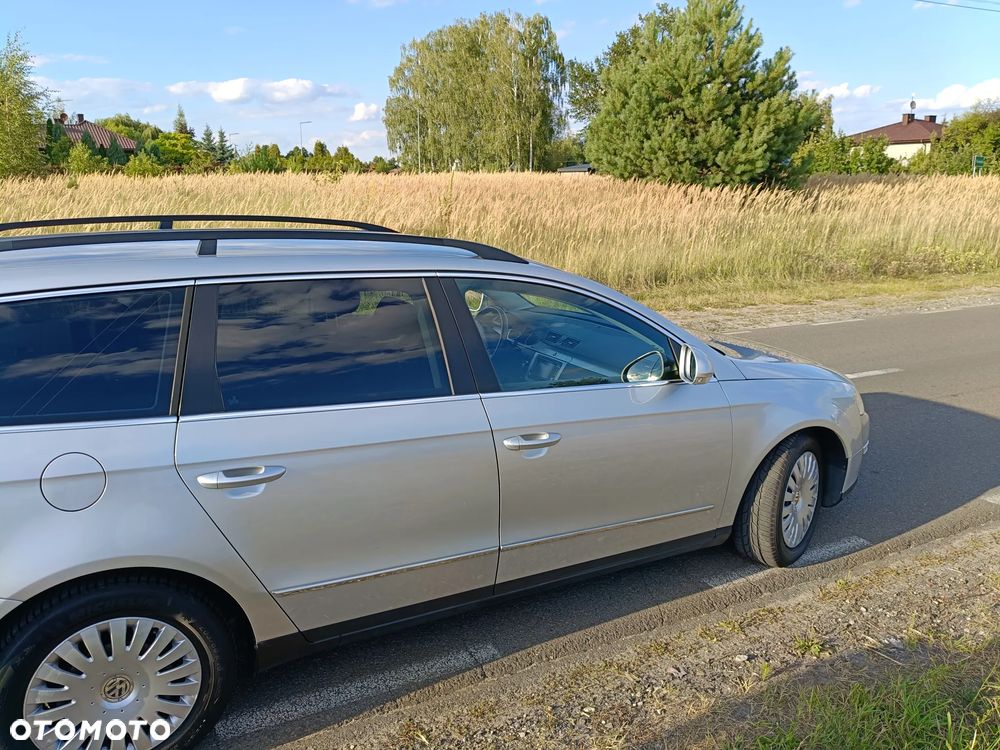 Volkswagen Passat 2.0 TDI DPF Highline - 4