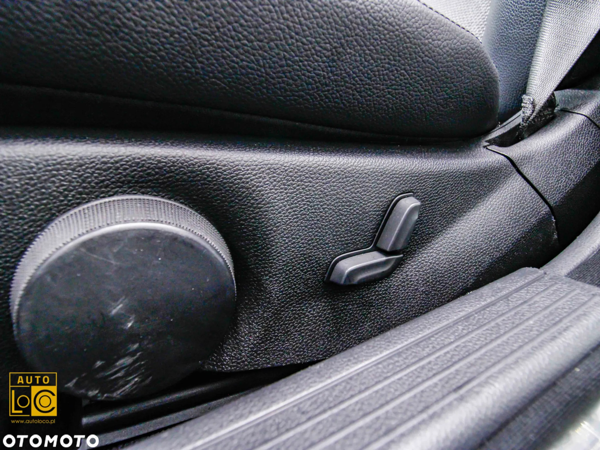 Mercedes-Benz Klasa C 180 T CDI DPF (BlueEFFICIENCY) Avantgarde - 26