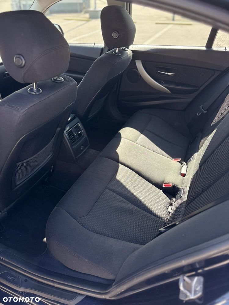 BMW Seria 3 318d Advantage - 6