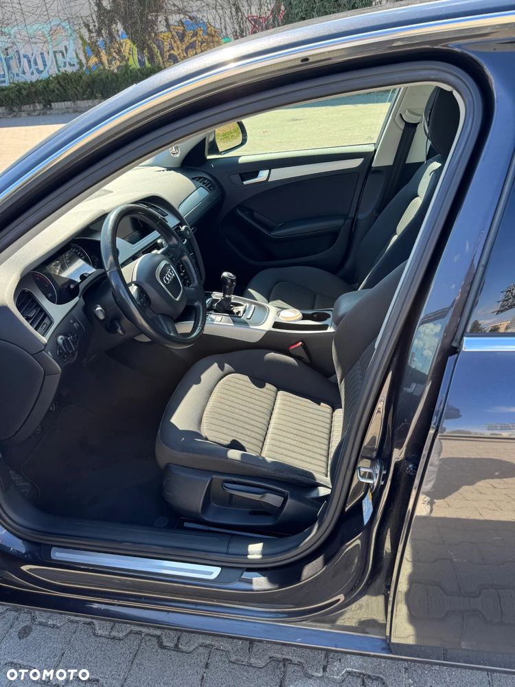 Audi A4 Limousine - 7