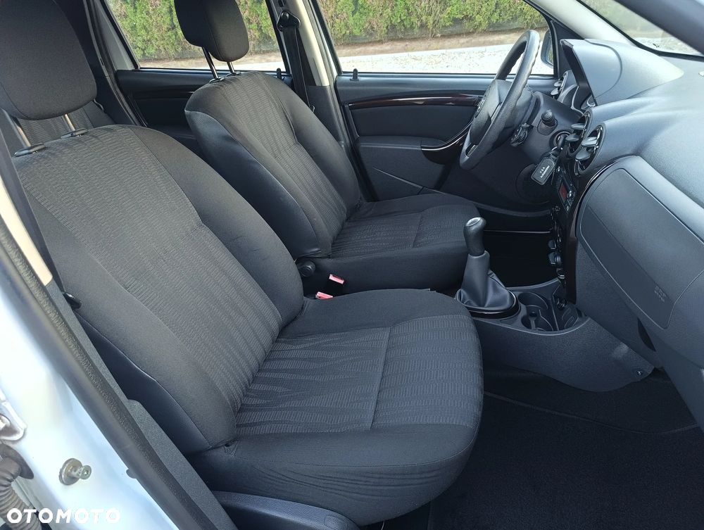 Dacia Duster 1.6 16V 4x2 Essentiel - 16