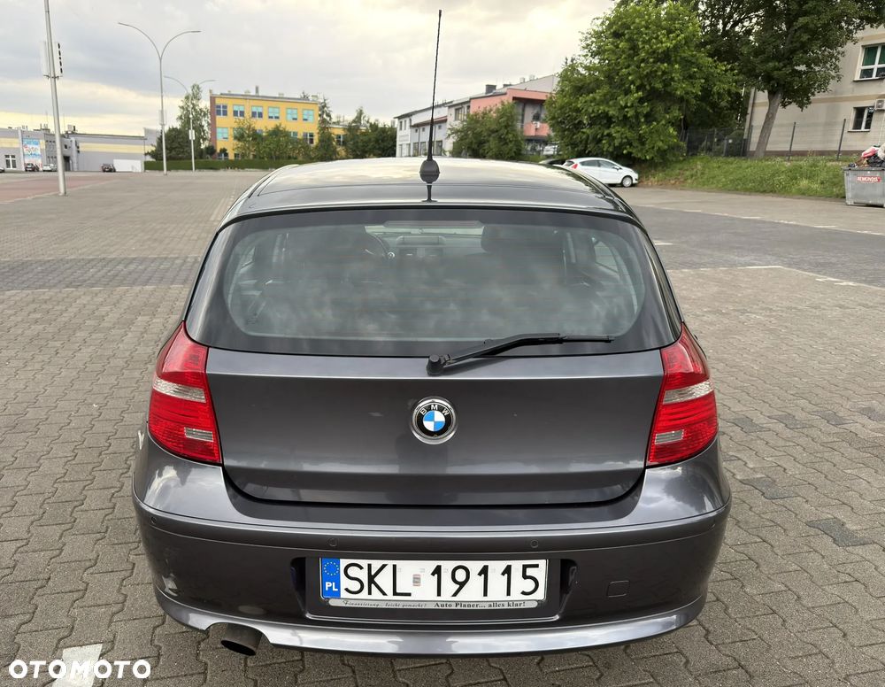 BMW Seria 1 - 12