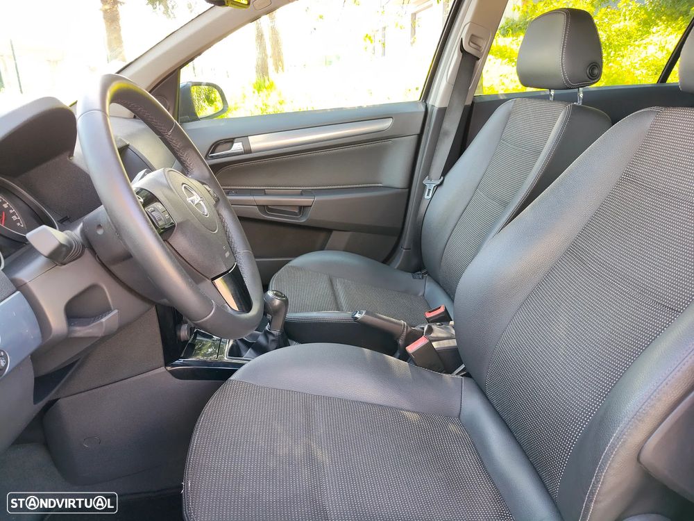 Opel Astra 1.7 CDTI Cosmo - 18