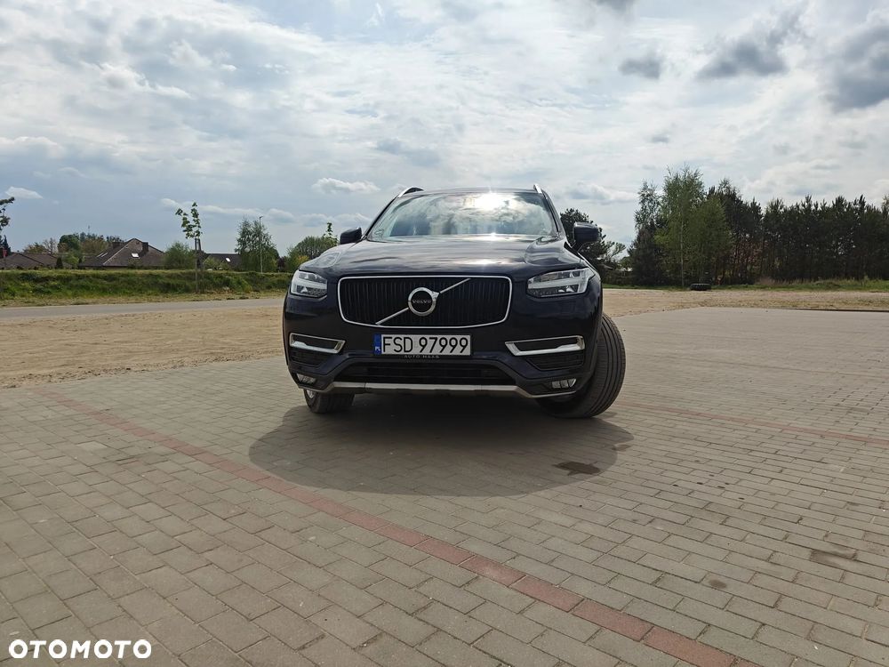 Volvo XC 90 D5 AWD Momentum - 2