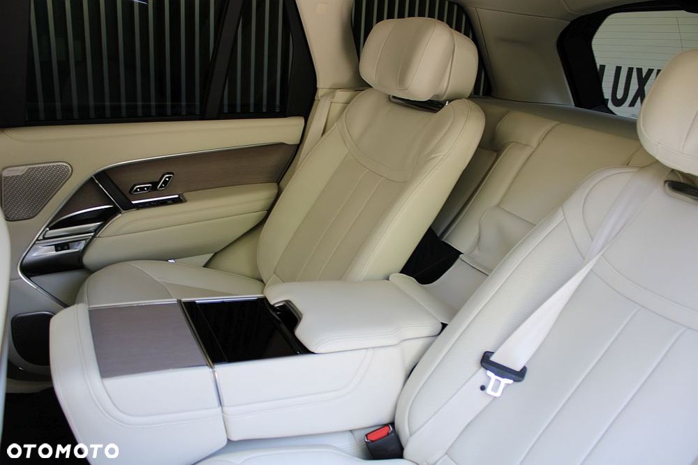 Land Rover Range Rover 4.4 V8 P530 mHEV LWB Autobiography - 10