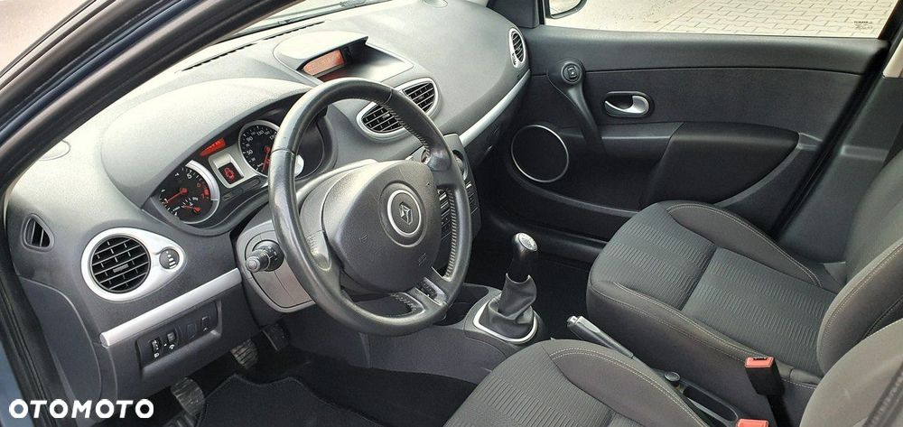 Renault Clio - 5