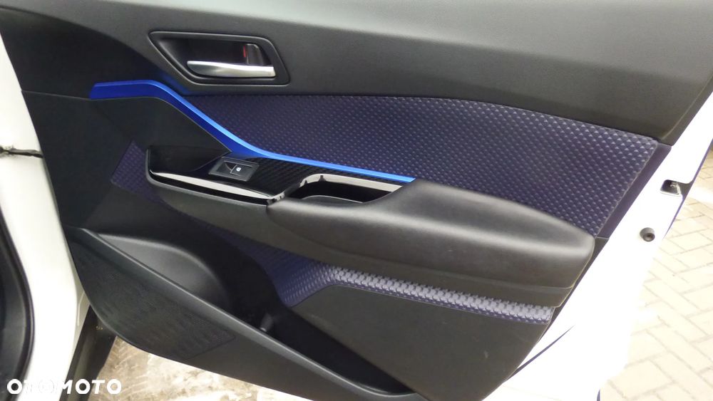 Toyota C-HR Style Selection - 9
