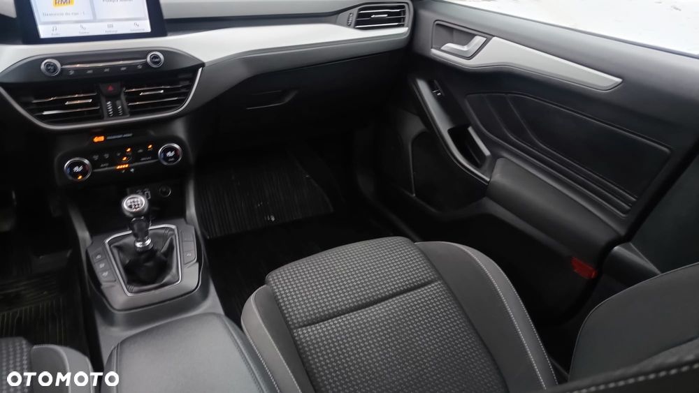 Ford Focus - 23