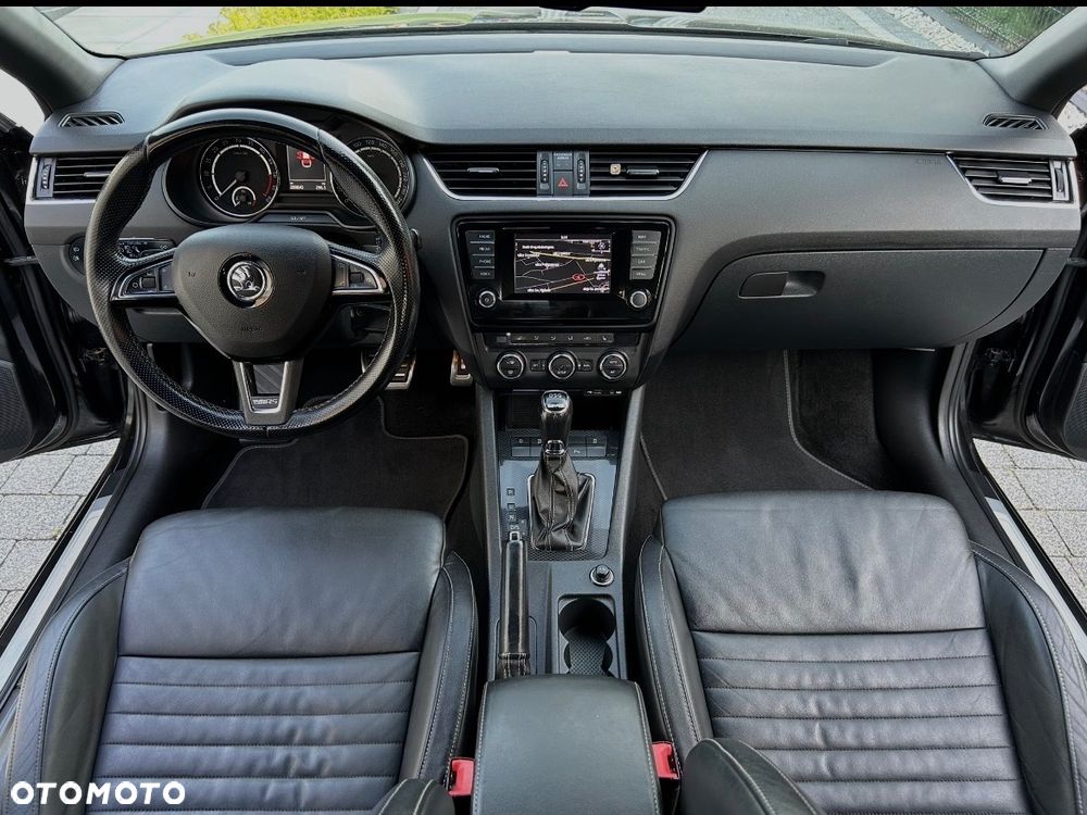 Skoda Octavia 2.0 TDI DSG RS - 8