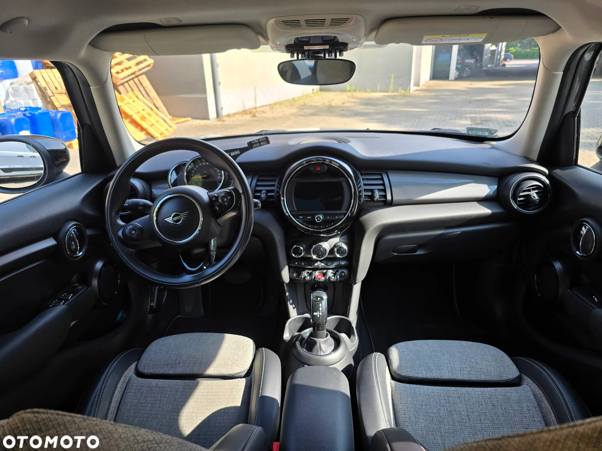 MINI Cooper - 8