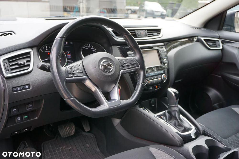 Nissan Qashqai 1.2 DIG-T N-Connecta Xtronic EU6 - 9