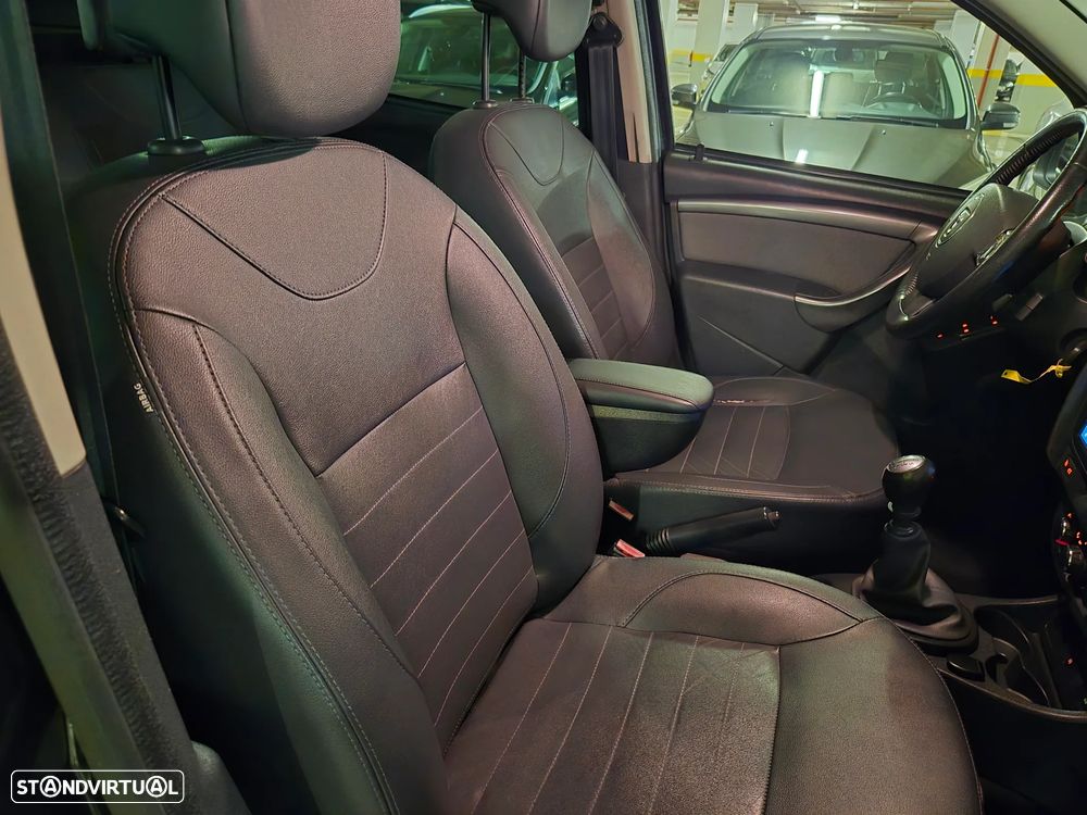 Dacia Duster 1.2 TCe Prestige - 27