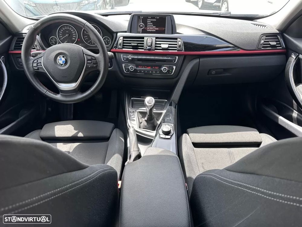 BMW 318 d Sport Line - 28