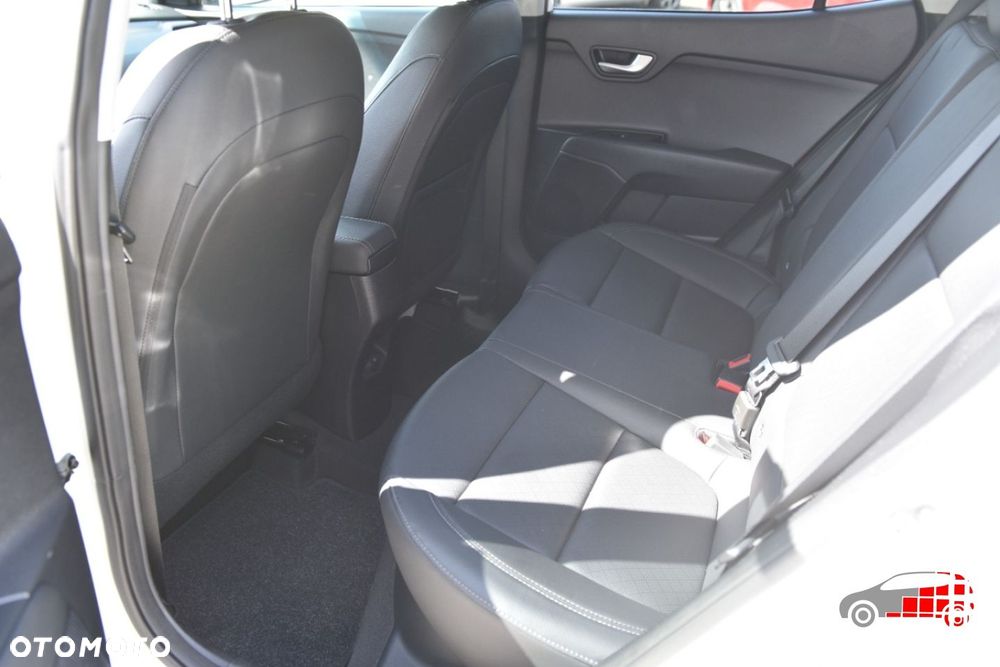 Kia Stonic - 18