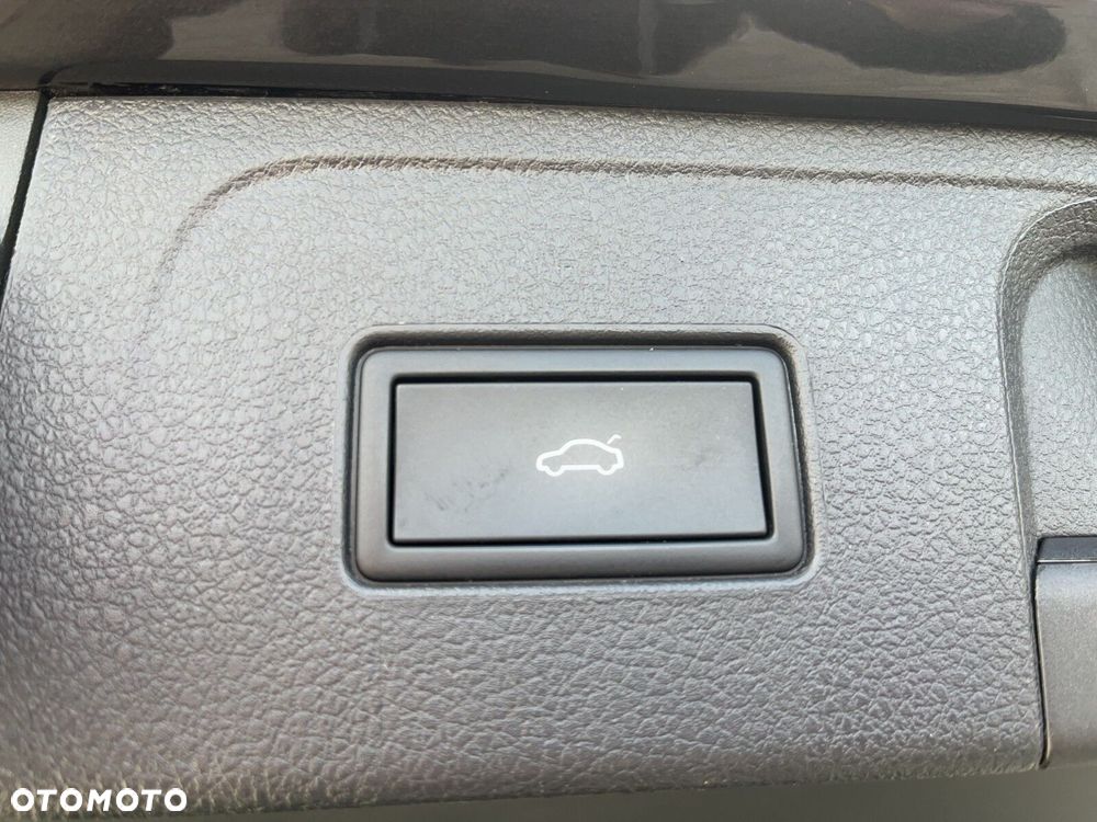 Volkswagen Passat Alltrack - 19