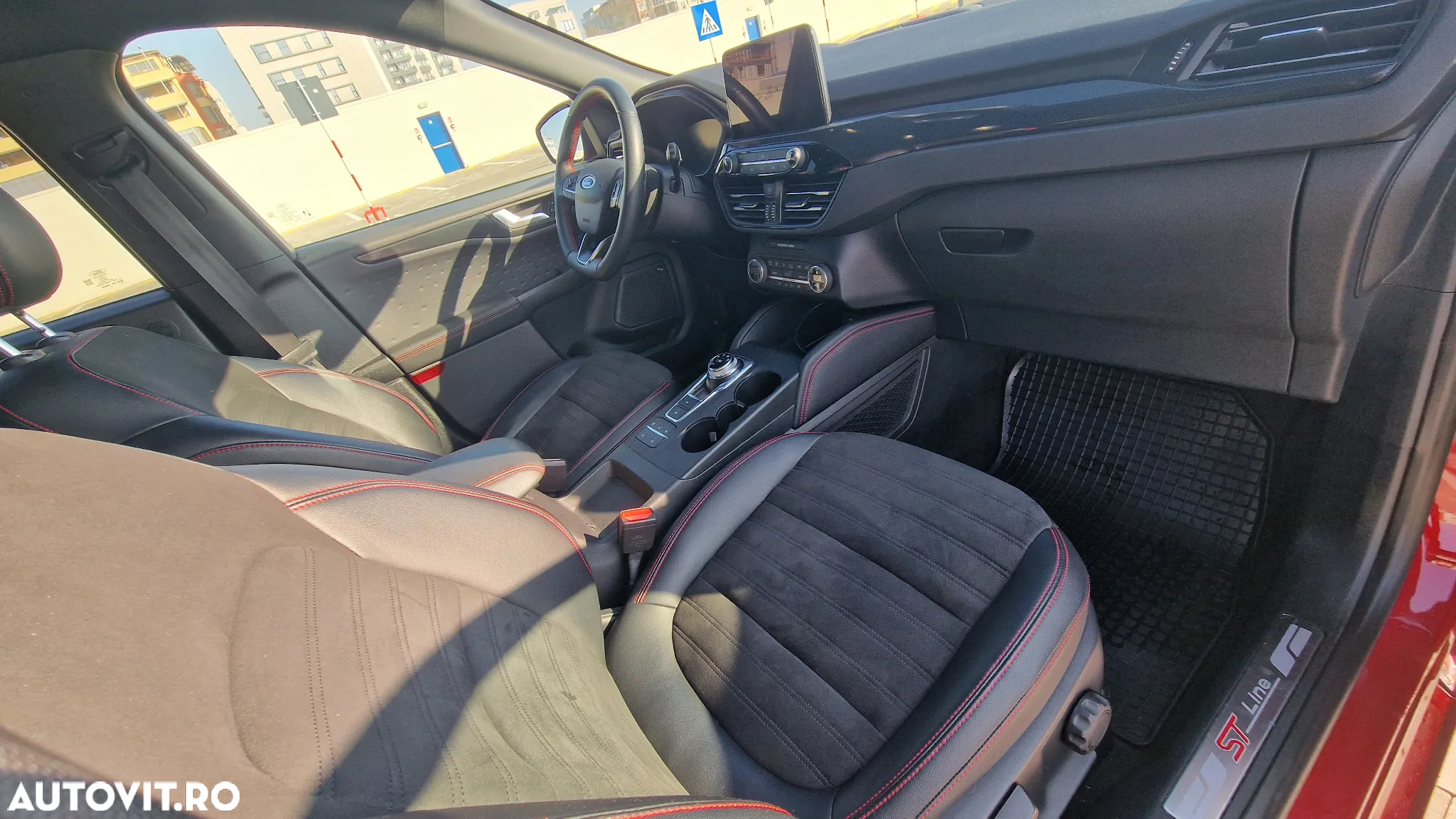 Ford Kuga - 11