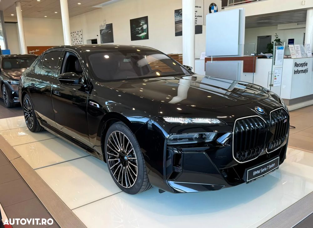 BMW M7 M760e xDrive AT PHEV - 4